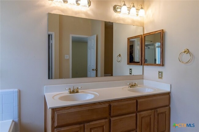 Building Photo - 2306 Wampum Dr