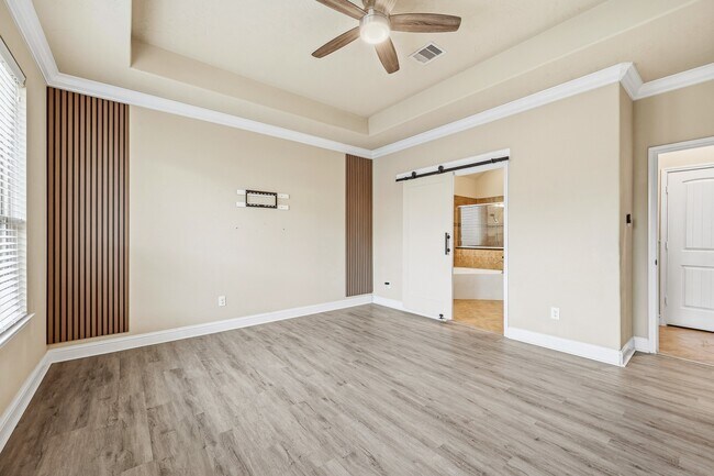 Building Photo - 8111 Sweet Gardens Ct