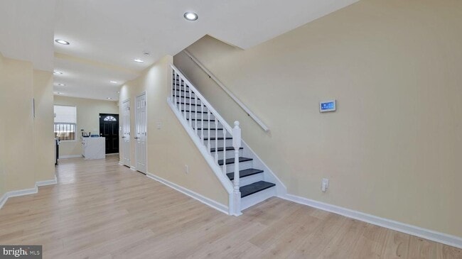 Building Photo - 307 S Smallwood St