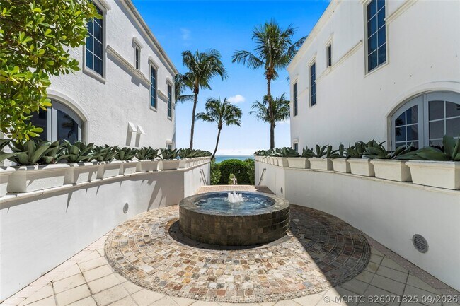 Building Photo - 5959 Collins Ave