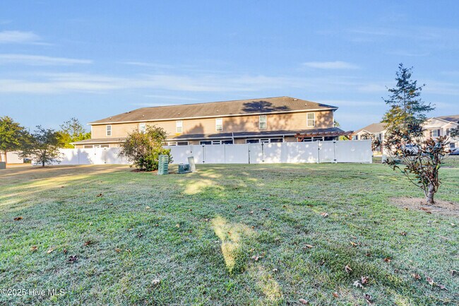 Building Photo - 308 Glen Cannon Drive
