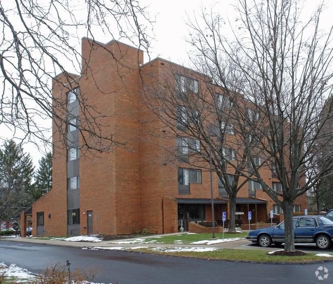 Building Photo - Crestside Terrace