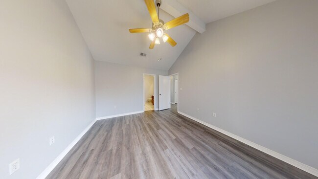 Building Photo - 1922 Heartland Dr