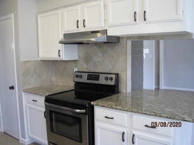 Building Photo - 16011 Hickory Knoll Dr