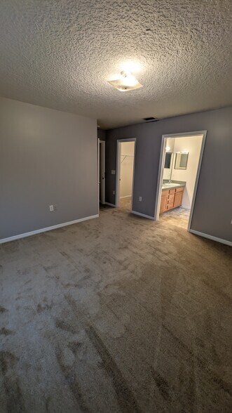 Building Photo - 7594 Taylor Field Rd