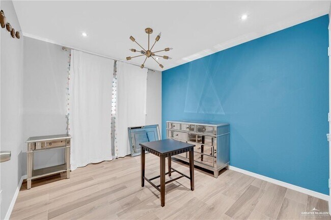 Building Photo - 18 Heritage Oaks Rd