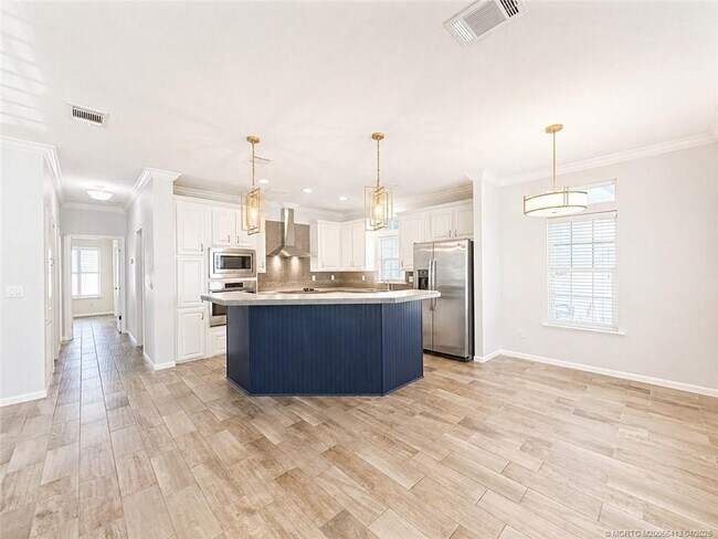 Building Photo - 35 NE Nautical Dr