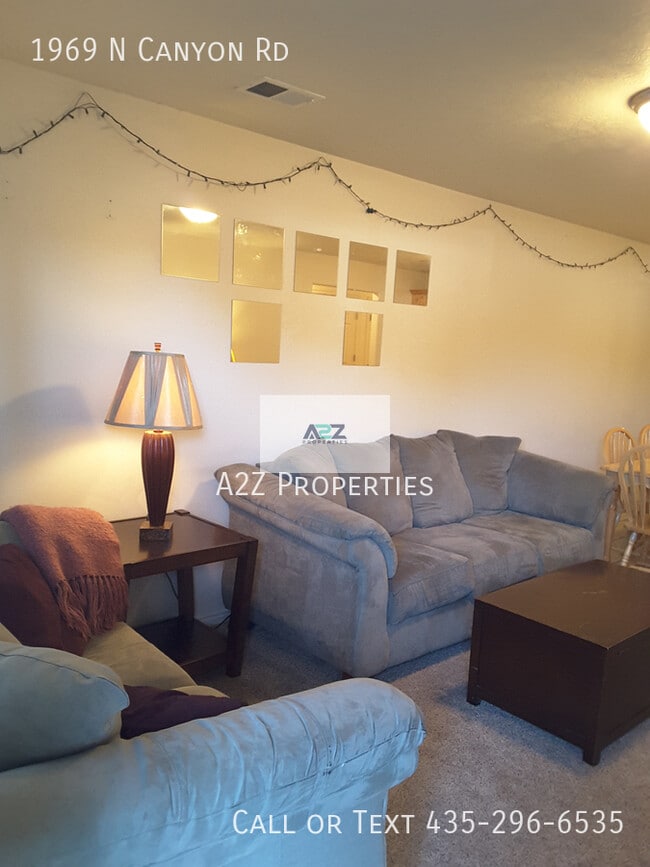 Building Photo - 1969 N Canyon Rd