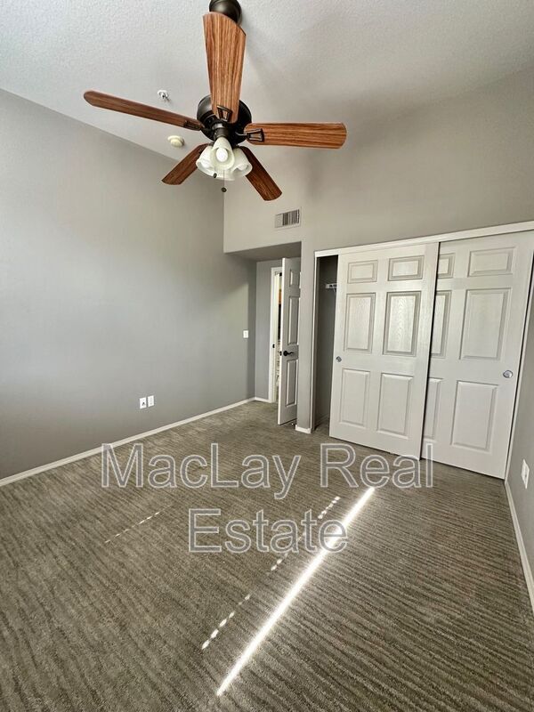 Building Photo - 10136 E Southern Ave