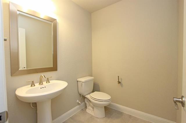 Building Photo - 600 Ansley Wy