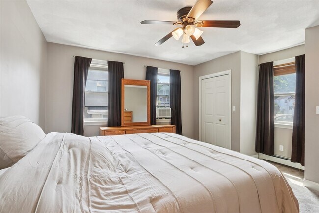 Building Photo - 3 Lynnfield St