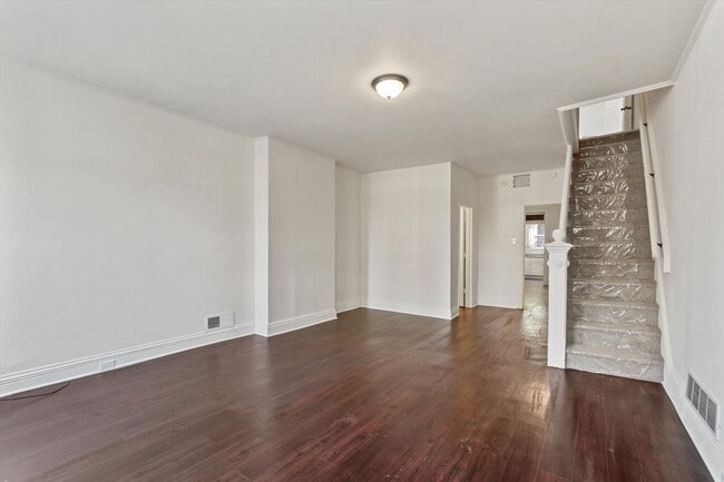 Building Photo - Spacious 4 Bedroom Home for Rent in York, PA!