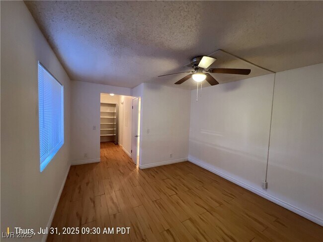 Building Photo - 3151 N Soaring Gulls Dr