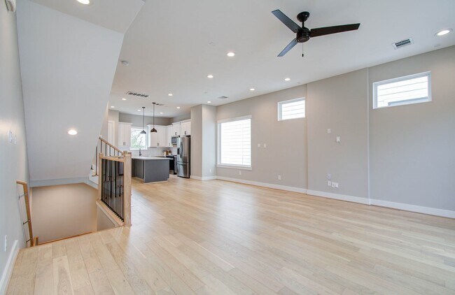 Building Photo - 10914 Fire Creek Dr