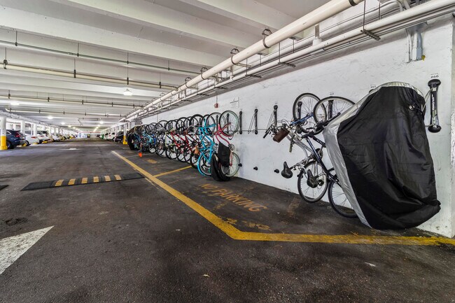 Building Photo - 2801 NE 183rd St