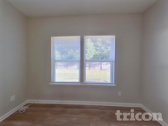 Building Photo - 1551 Peabody Court