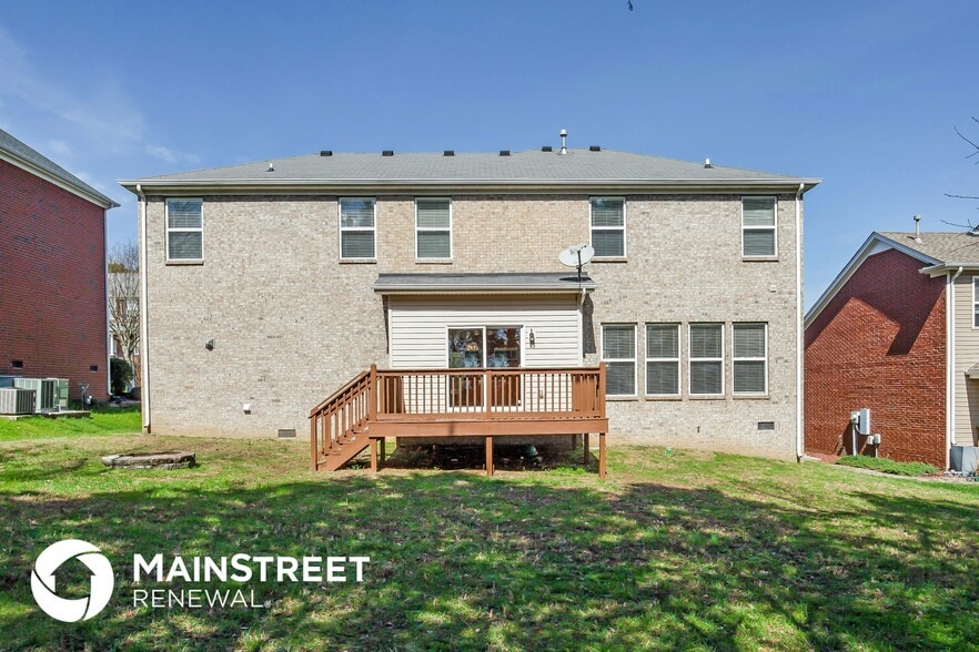 Building Photo - 422 Laurel Hills Dr