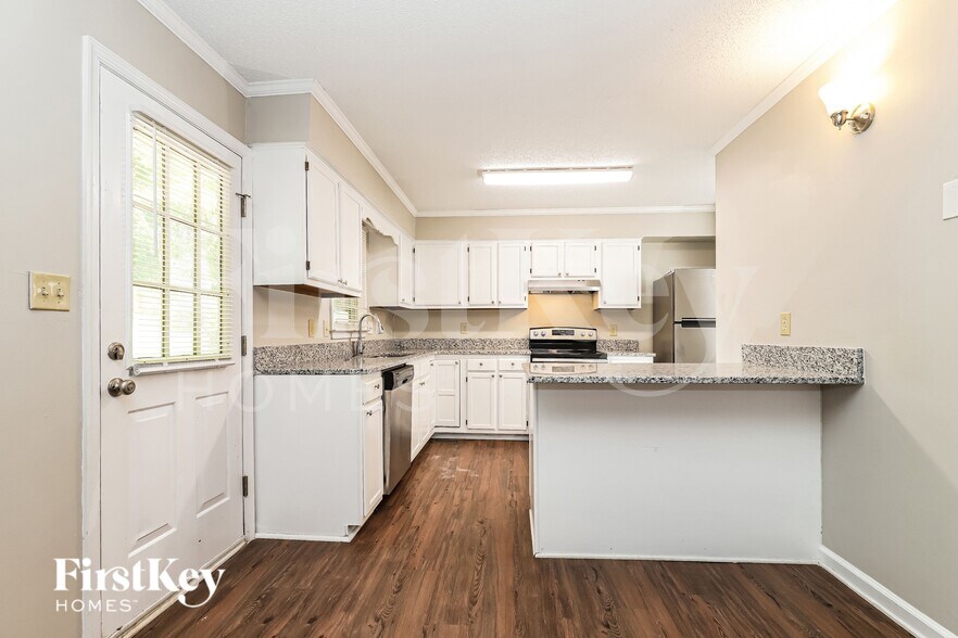 Building Photo - 3007 Amidon Dr