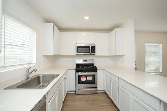 Building Photo - 2741 Cadiz Bay Dr