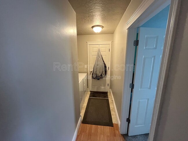 Building Photo - 4015 Berwick Ln