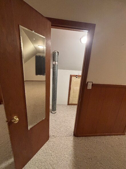 Building Photo - 2057 Emerald Ln