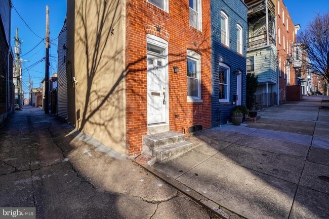 Primary Photo - 204 S Chester St