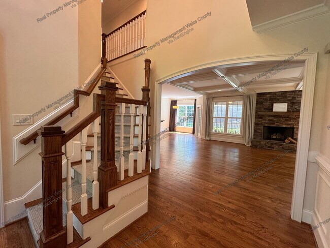 Building Photo - 3353 Cheswick Dr