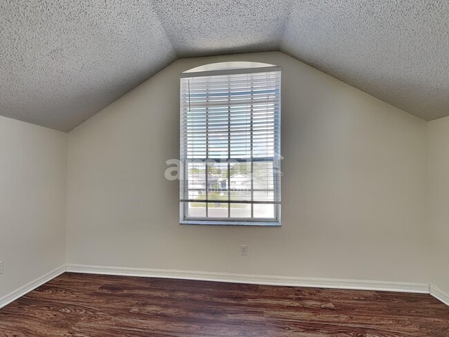 Building Photo - 256 Daniels Pointe Dr