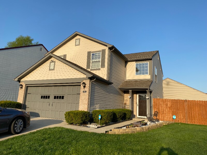 Building Photo - 264 Lyn Gardens Way