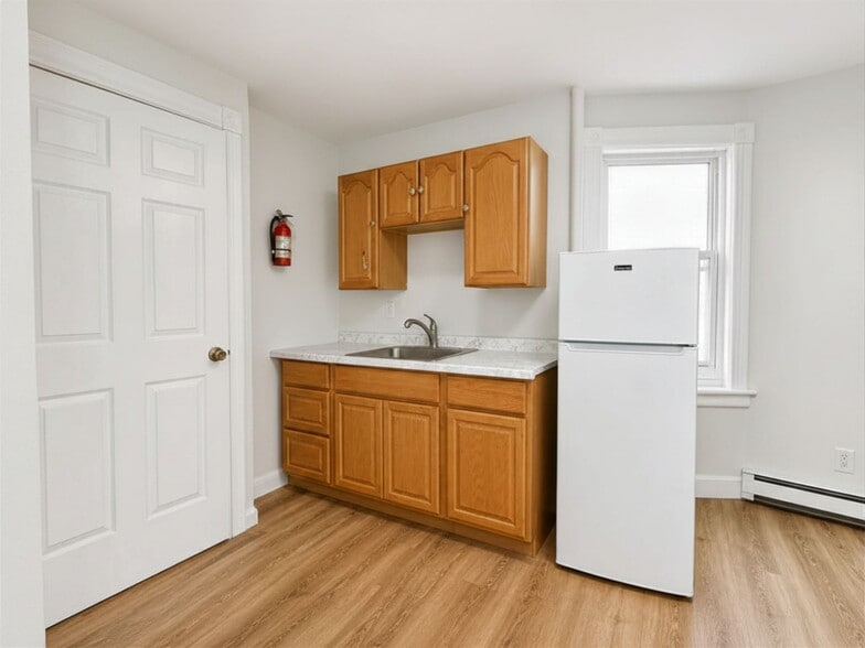 Kitchen - 276 Atlantic St