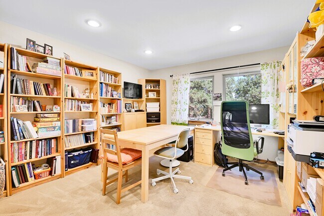 Building Photo - 29934 Paint Brush Dr