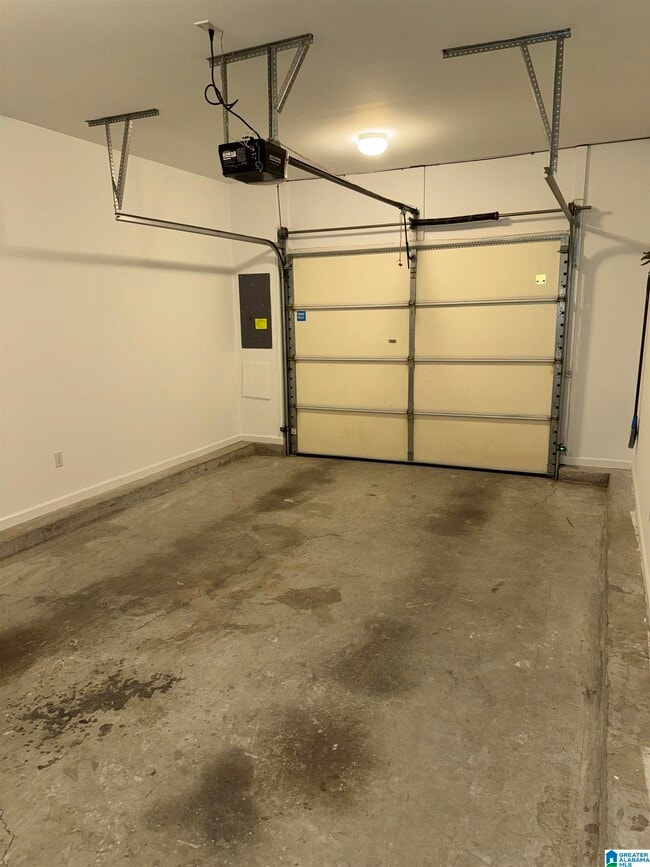 Building Photo - 521 Reach Dr