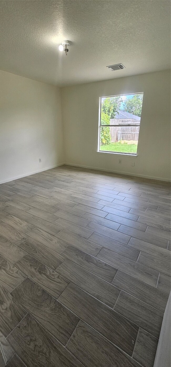Building Photo - 10943 Bradford Way Dr
