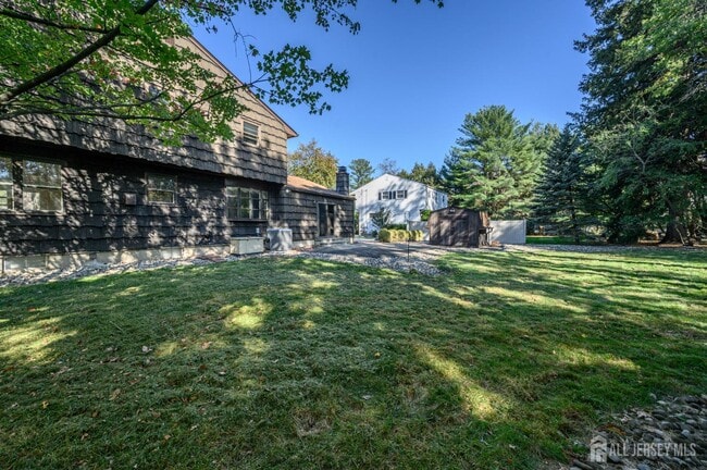 Building Photo - 3996 Park Ave