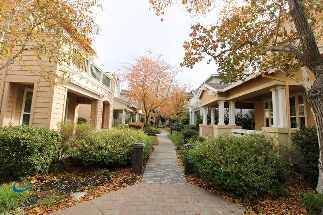 Building Photo - $6,195 - Gorgeous 2 Story 3 Bedroom 2.5 Bath Home steps away from Downtown Mountain View and Cal ...