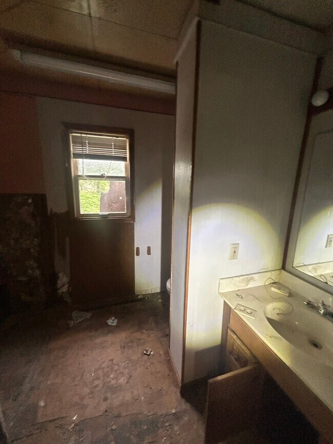 Building Photo - 17 Cahokia St