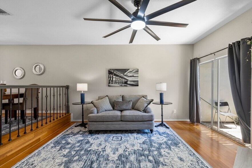 Building Photo - 5094 Glenmont Dr