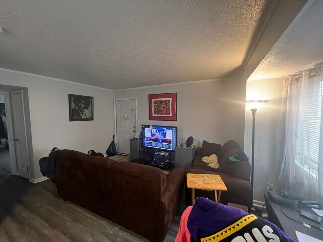 Building Photo - Gated Community Condo in Hampton