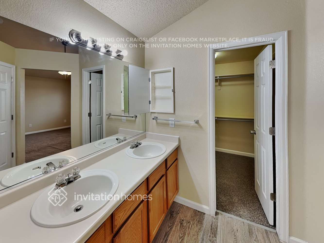 Building Photo - 2455 Wolf Creek Dr