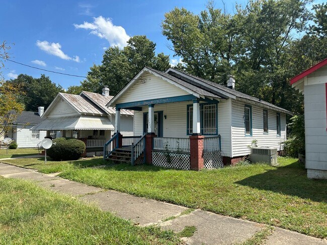 Building Photo - 3408 Decatur St