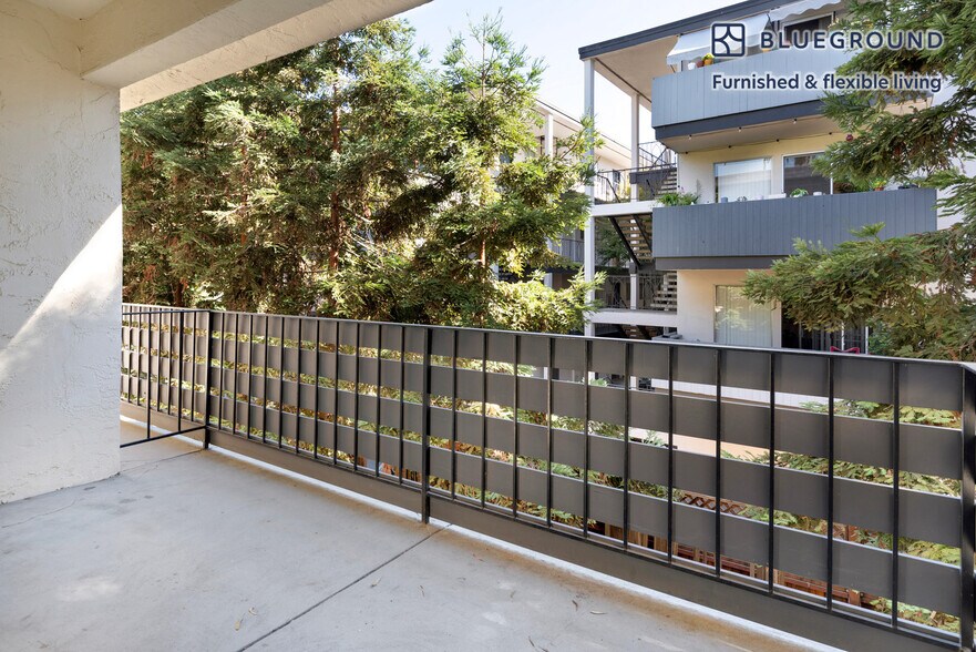 Building Photo - 235 Arlington Rd