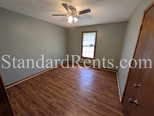 Building Photo - 5731 Buck Ct