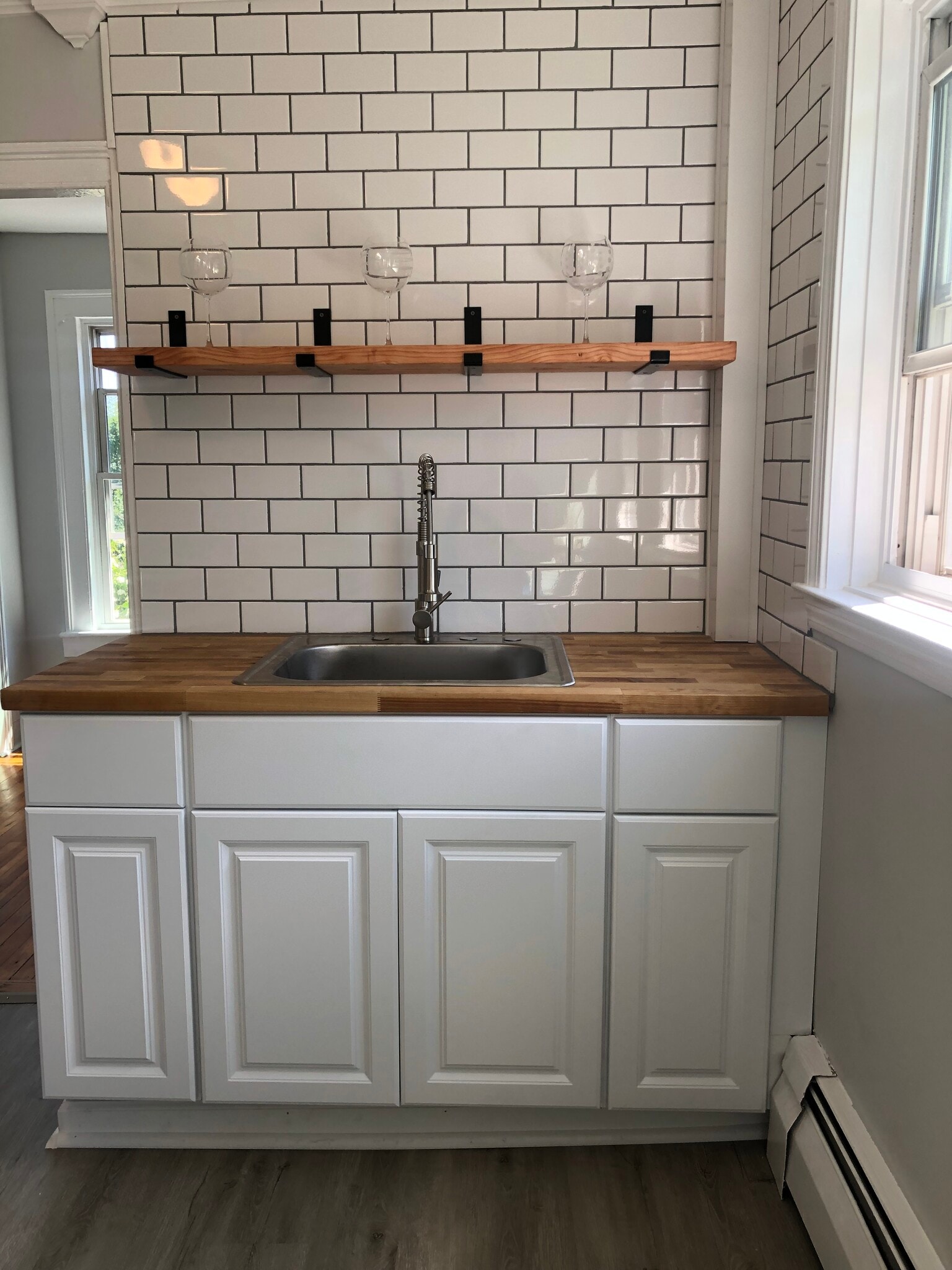 Renovated kitchen - 127 Front St