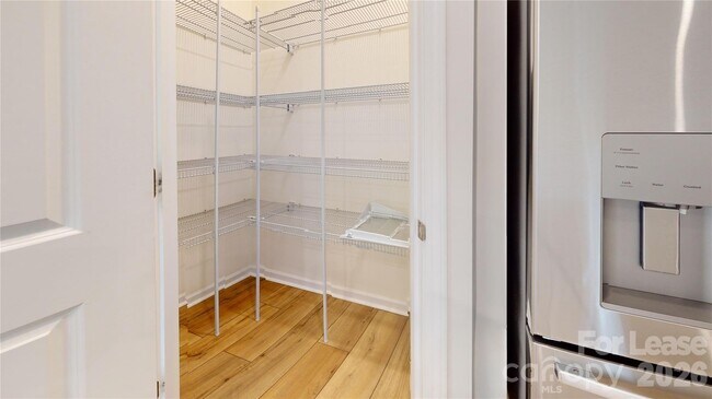 Building Photo - 761 Earhart St NW