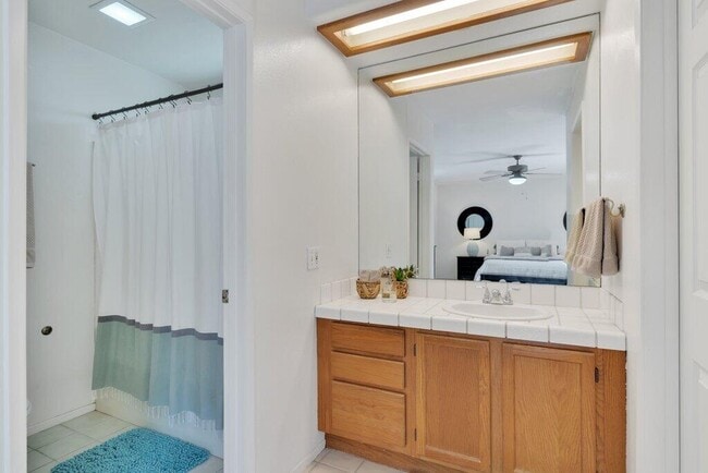 Building Photo - 52030 Avenida Madero