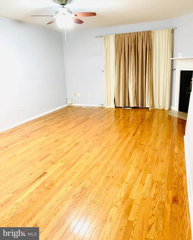 Building Photo - 14816 Lynhodge Ct