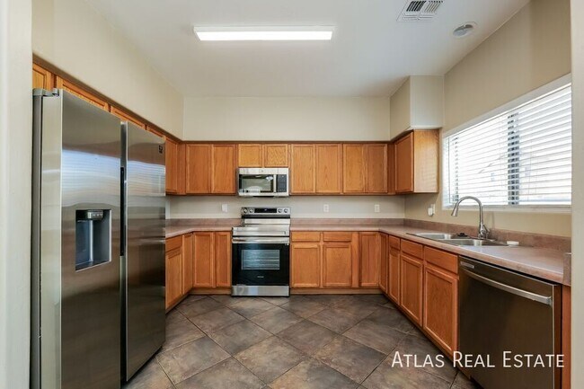 Building Photo - 5760 W Cortaro Crossing Dr