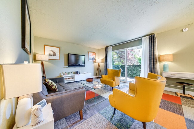 Building Photo - 1425 S Puget Dr