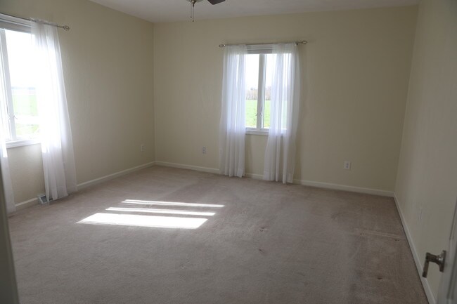 Building Photo - 9901 Huey Rd