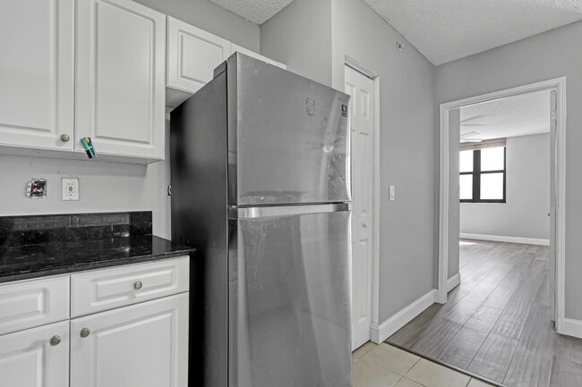 Building Photo - 651 Okeechobee Blvd